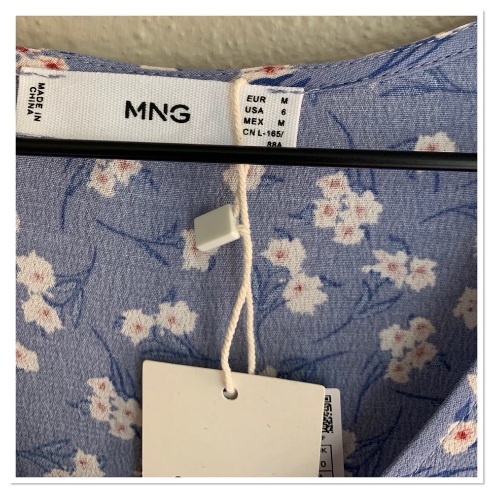 NWT Mango Flowy Printed Midi Dress Blue Medium - Picture 5 of 9